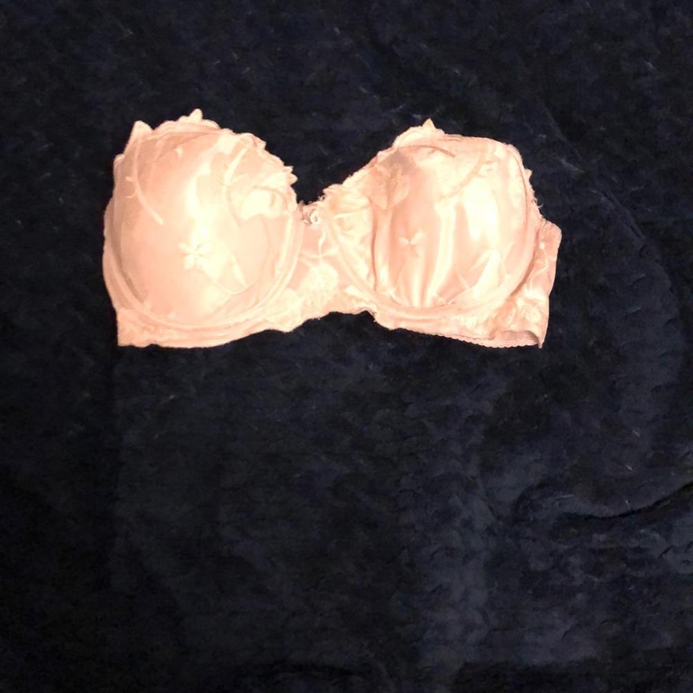 Strapless floral bra